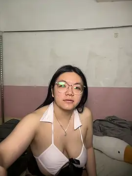 liu195874 Show Webcam