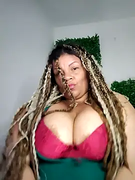 Eva_Luxei Adlı Modelin Canlı XXX Sohbeti