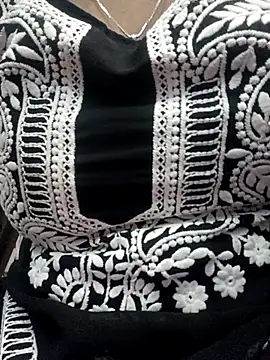 Amrita_Loven Webbikameraesitys