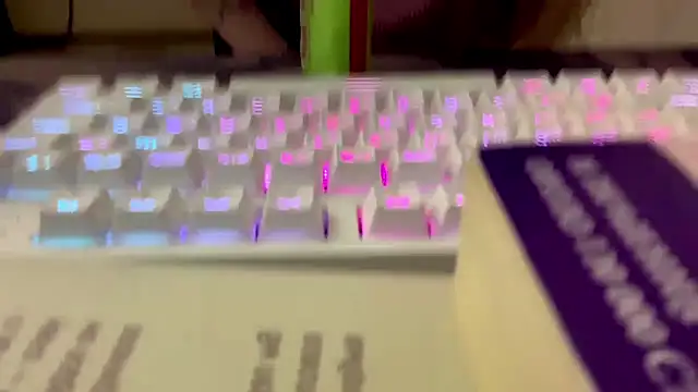 AgnesShy_ Chat XXX in diretta