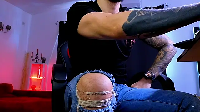 دردشة MightyAaron66 الجنسية المباشرة