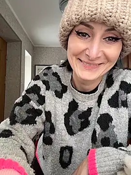 AnnaMaria- – Live XXX-chat