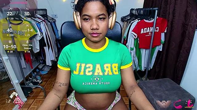 sharlottxl's Live XXX Chat