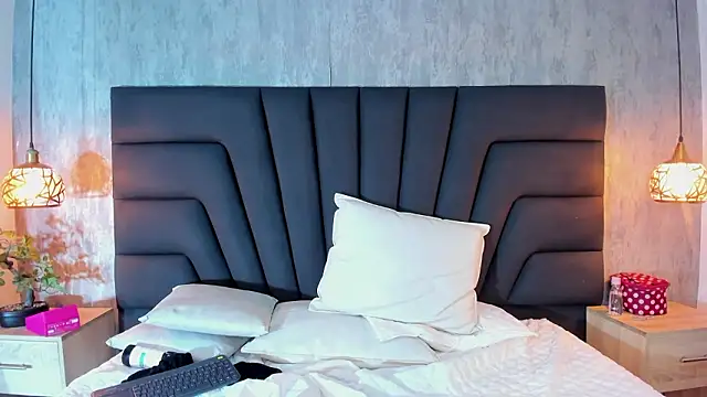 Maya_curvy's Live XXX Chat