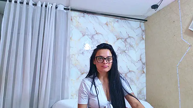 Show de QueenSallyDesire na webcam