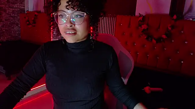 Chat +18 de mia_hernnandez ao vivo