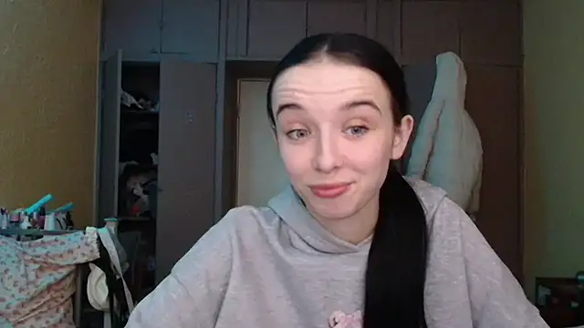 Chat XXX en directo de Emilia_Light