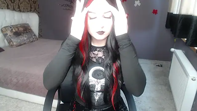 Show modela ElizabethVamp na web-kameri