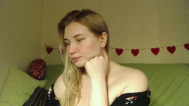 mmmPinUpGirl Webcam-Show