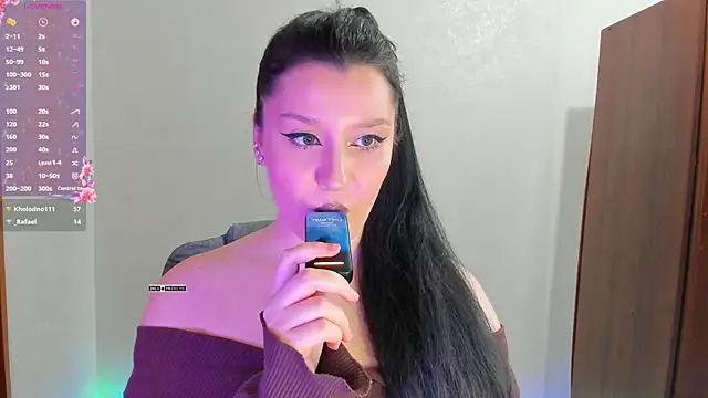 -Mishka-a Live XXX-chat