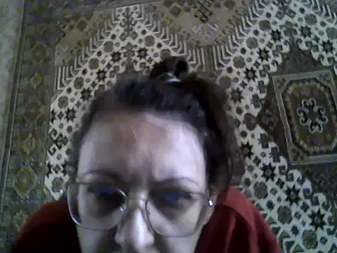 FayInessaKiss élő XXX-chatje