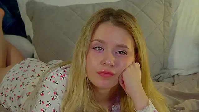 แชท XXX สดของ MilanaBalmain