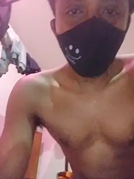 Binny91 Adlı Modelin Canlı XXX Sohbeti