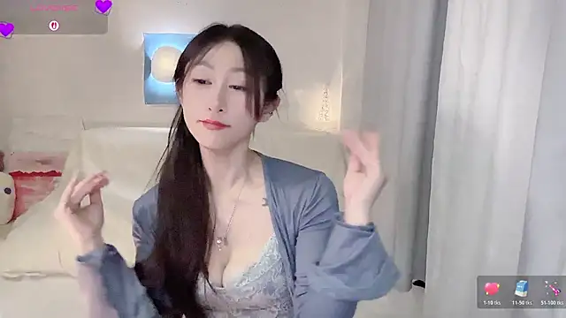 Fayebae_11 Show Webcam