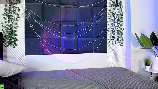 Nika_Jonson: онлайн-секс-чат