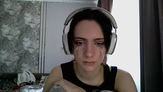 LxayBloom Chat XXX in diretta