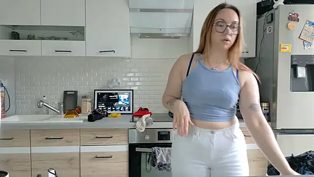 TokyoAna élő XXX-chatje