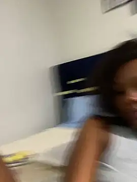 Chat XXX ao vivo de Dellah27