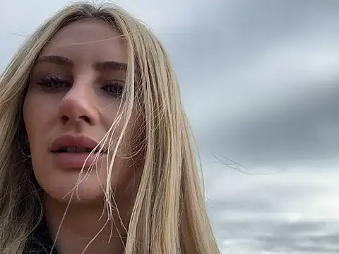 Elsa_24 Live XXX-chat