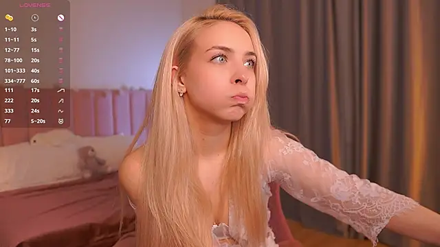 Chat +18 de ShinyBarbie ao vivo