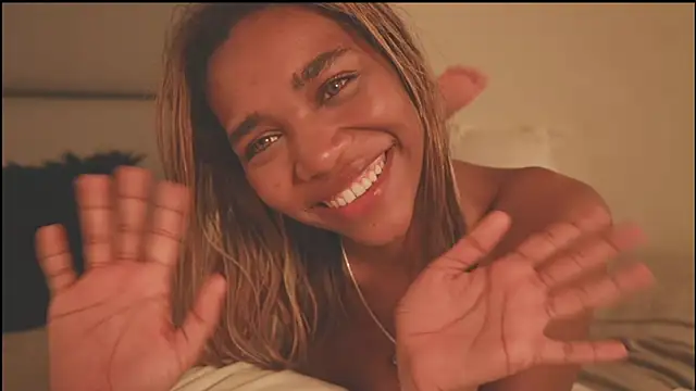 Lily_Miiller élő XXX-chatje