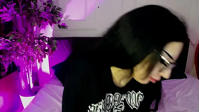 RavenFoxxy Webcam show