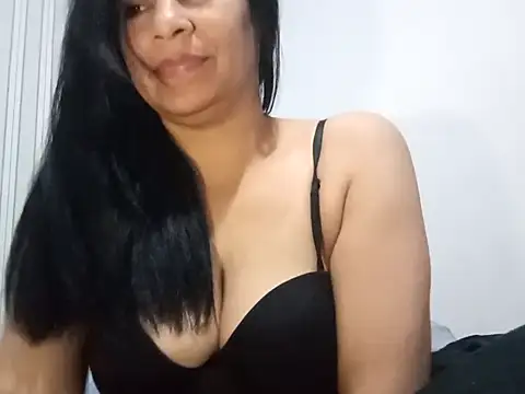 Show de zaratby1 na webcam