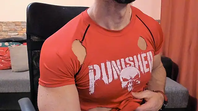 HotHunkTrainer Show Webcam