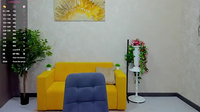 FlirtyAura's Live XXX Chat