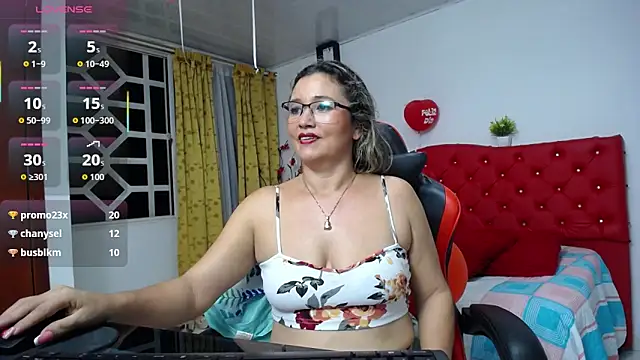 Chat XXX ao vivo de noelia_milf19