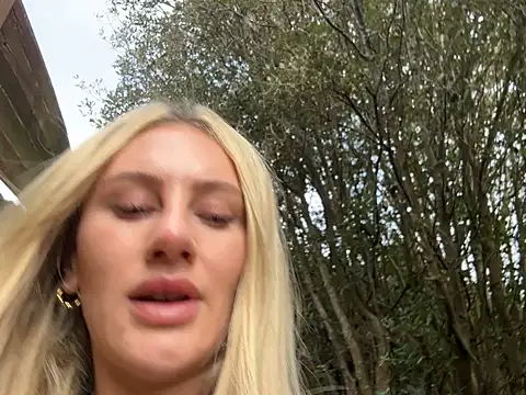 แชท XXX สดของ Elsa_24