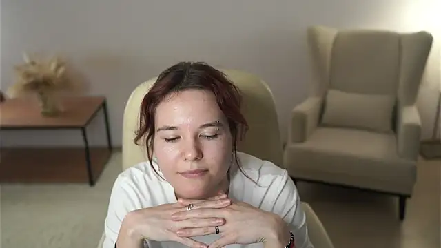 MelvaGoya: онлайн-секс-чат