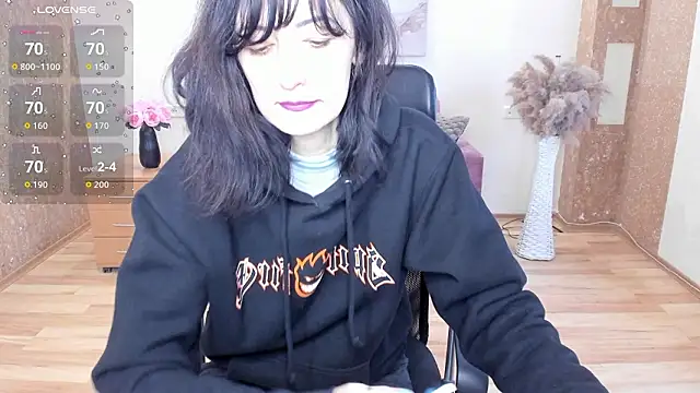 Dana_Haliti Chat XXX in diretta