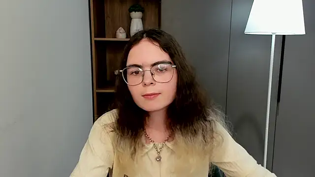 MyrlZangger Adlı Modelin Canlı XXX Sohbeti