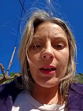 XXX chat uživo modela VIKS_SECRET