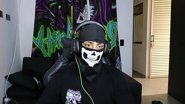 cash_master888 Show Webcam