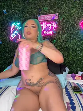 RenaThickAss: διαδικτυακό σόου στην κάμερα