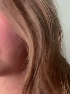 Samantha_official Show in webcam