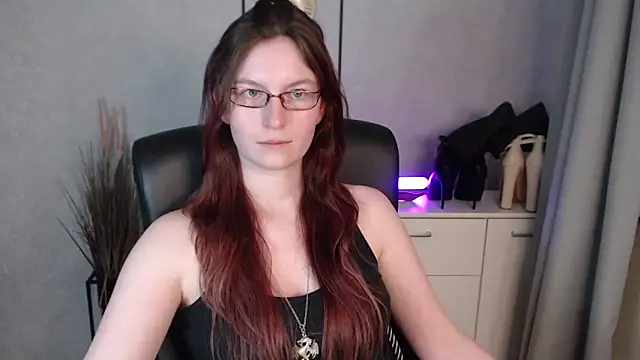 Chat XXX en directo de emmaxDelight