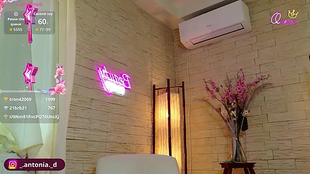 دردشة Bella_Posh الجنسية المباشرة