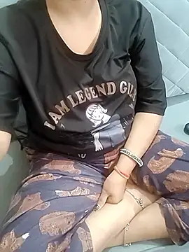 Show modela tight_pussy57 na web-kameri