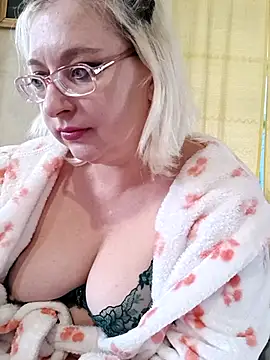 Chat +18 de VikaKing ao vivo