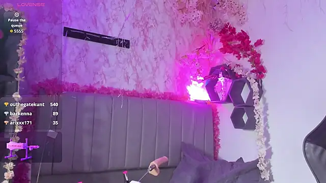 Chat +18 de Scarlett21__ ao vivo