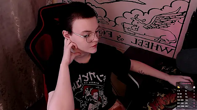 Živý XXX chat KrisNeal