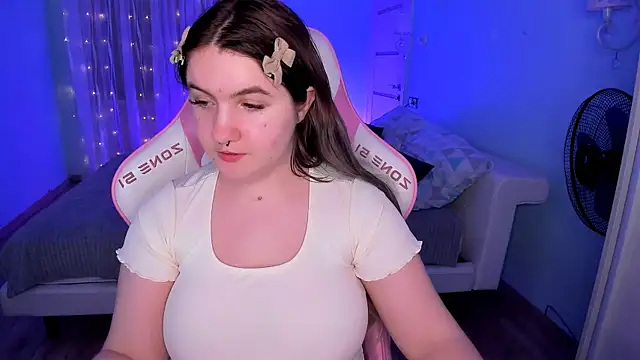 Chat XXX en directo de lovelyy_julia