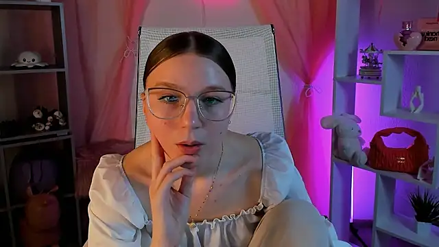 XXX chat uživo modela ElliFrankenweenie