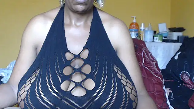 bustykelly Chat XXX in diretta