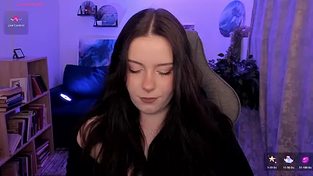 XXX chat uživo modela CoraMiel