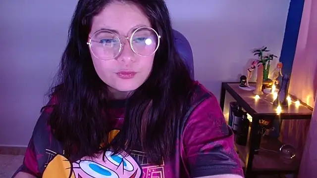 XXX chat uživo modela Azamy-12