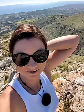 Samira-Summer Live XXX-chat